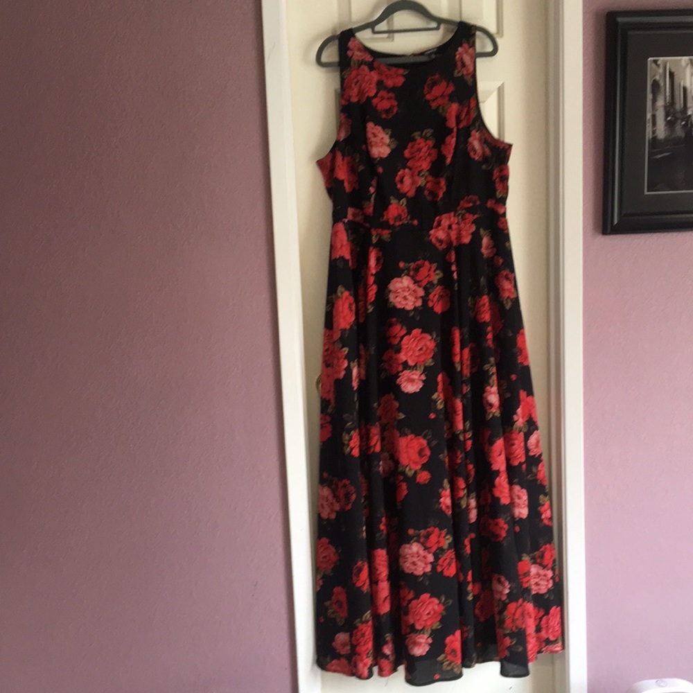 Black Floral Georgette Maxi Dress